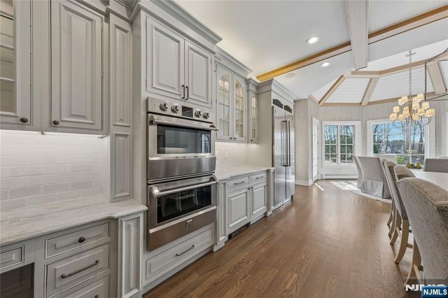2 Alford Drive, Saddle River, NJ 07458