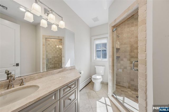 2 Alford Drive, Saddle River, NJ 07458