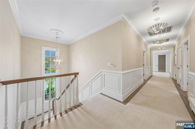 2 Alford Drive, Saddle River, NJ 07458