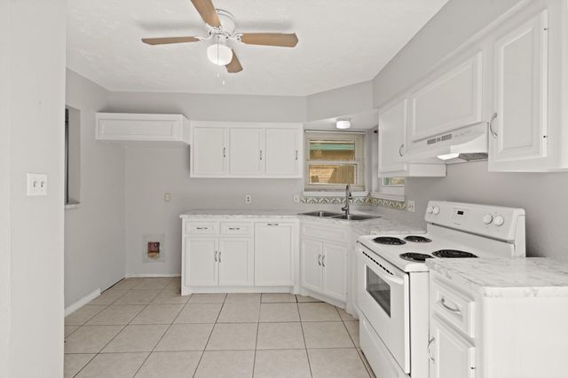 2618 Village Circle Drive, Katy, TX 77493