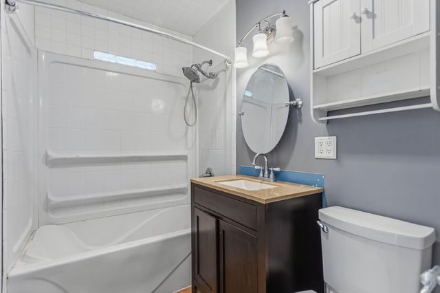 798 Myrtle Avenue, Holland City, MI 49423