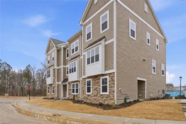 4301 Abercorn Dr Unit 103, Suffolk, VA 23435
