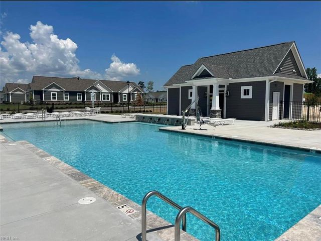 4301 Abercorn Dr Unit 103, Suffolk, VA 23435