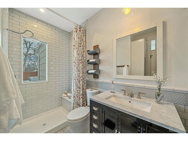 5716 Saulsbury St, Arvada, CO 80002