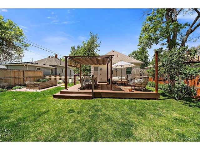 5716 Saulsbury St, Arvada, CO 80002
