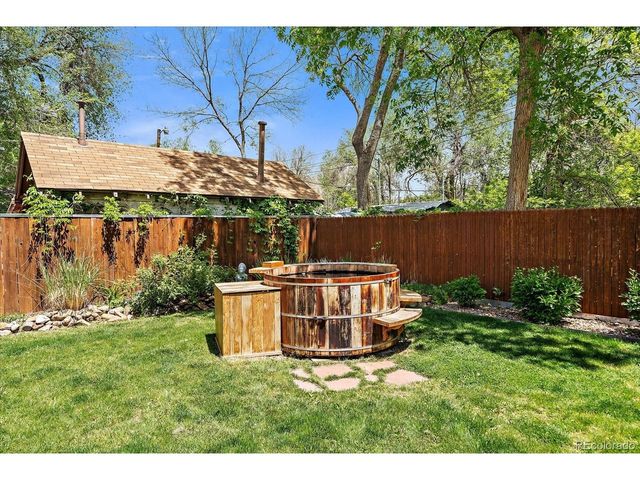 5716 Saulsbury St, Arvada, CO 80002