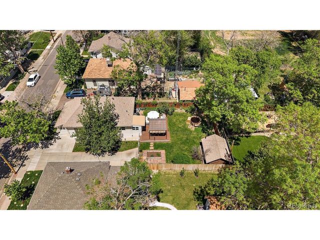 5716 Saulsbury St, Arvada, CO 80002