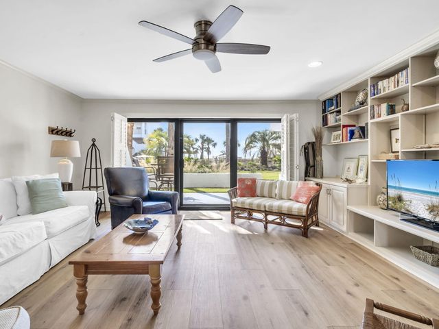 520 Gulf Shore Drive UNIT 111, Destin, FL 32541