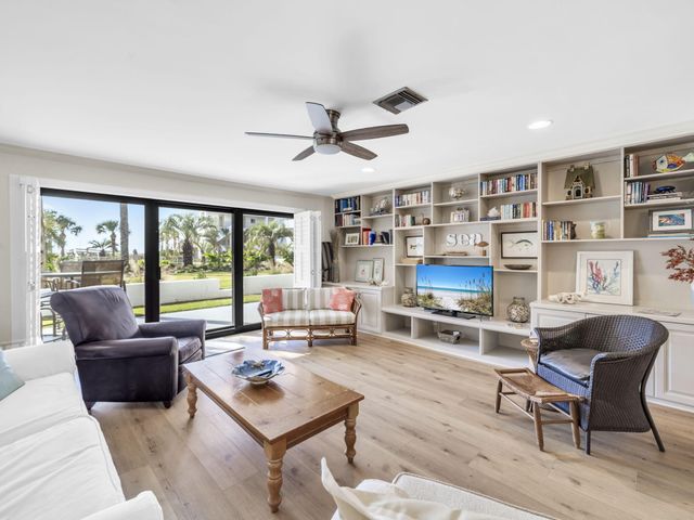 520 Gulf Shore Drive UNIT 111, Destin, FL 32541