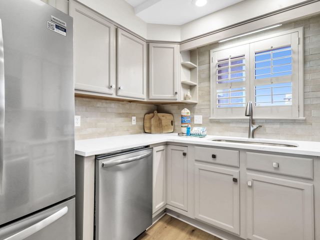 520 Gulf Shore Drive UNIT 111, Destin, FL 32541