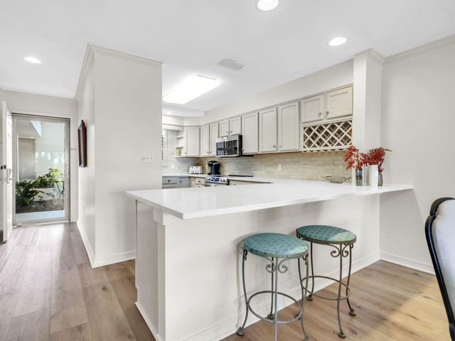 520 Gulf Shore Drive UNIT 111, Destin, FL 32541