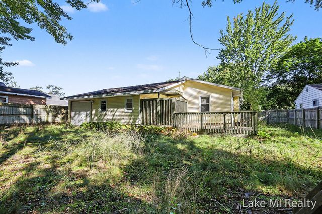 102 Sluyter Street SE, Kentwood, MI 49548