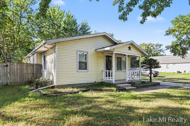 102 Sluyter Street SE, Kentwood, MI 49548