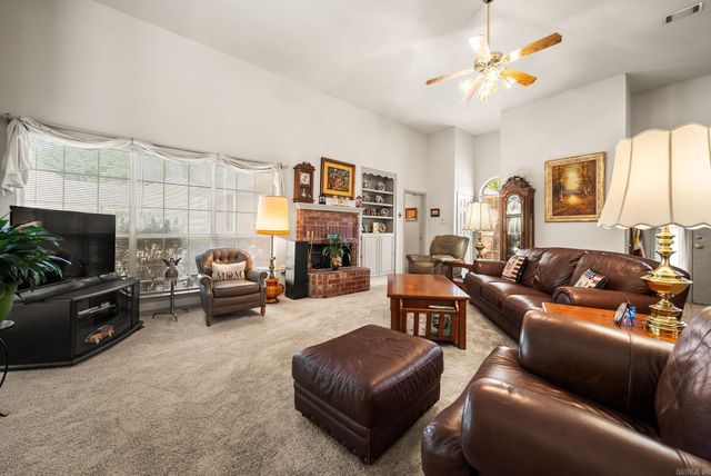 3045 St Charles Drive, Conway, AR 72034