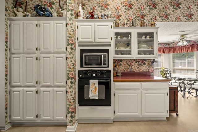 3045 St Charles Drive, Conway, AR 72034