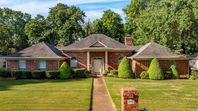 3045 St Charles Drive, Conway, AR 72034