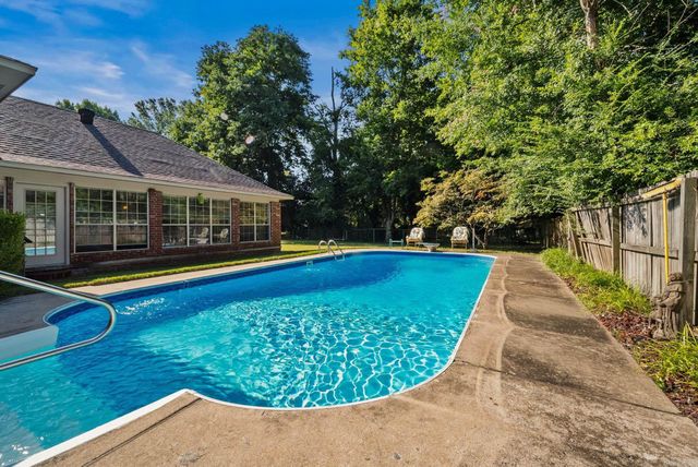 3045 St Charles Drive, Conway, AR 72034