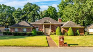 3045 St Charles Drive, Conway, AR 72034