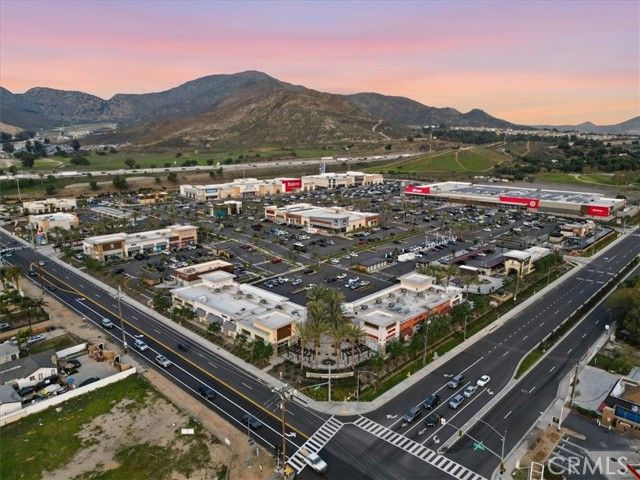 3972 Boulder Drive, Jurupa Valley, CA 92509