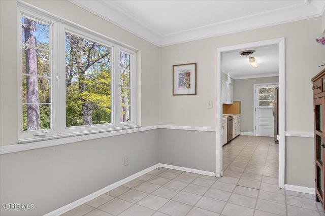 3700 W Bancroft Street, Ottawa Hills, OH 43606