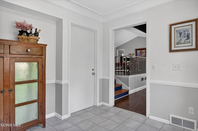 3700 W Bancroft Street, Ottawa Hills, OH 43606