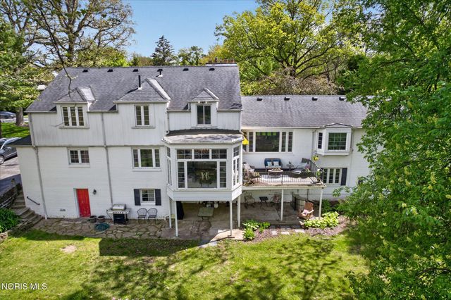 3700 W Bancroft Street, Ottawa Hills, OH 43606