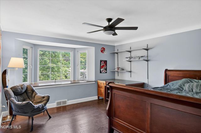 3700 W Bancroft Street, Ottawa Hills, OH 43606