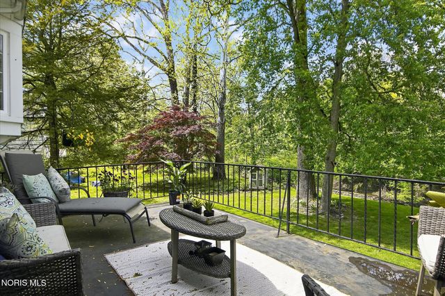 3700 W Bancroft Street, Ottawa Hills, OH 43606
