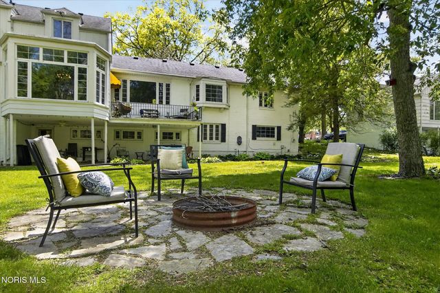 3700 W Bancroft Street, Ottawa Hills, OH 43606