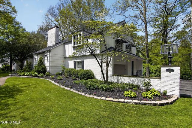 3700 W Bancroft Street, Ottawa Hills, OH 43606