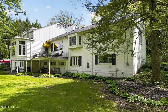 3700 W Bancroft Street, Ottawa Hills, OH 43606