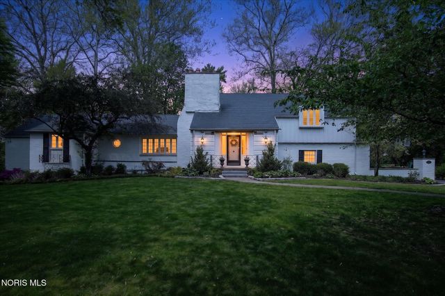3700 W Bancroft Street, Ottawa Hills, OH 43606