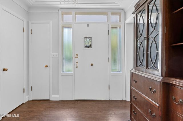 3700 W Bancroft Street, Ottawa Hills, OH 43606