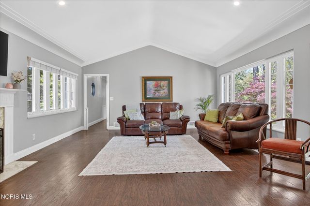 3700 W Bancroft Street, Ottawa Hills, OH 43606