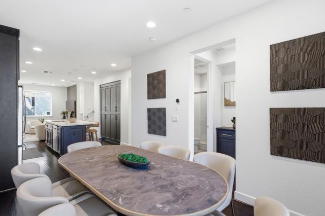 3044 Mawing Road, San Mateo, CA 94403