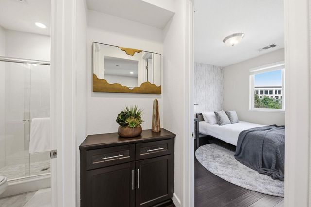 3044 Mawing Road, San Mateo, CA 94403