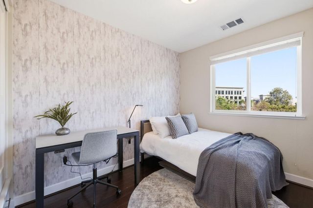 3044 Mawing Road, San Mateo, CA 94403