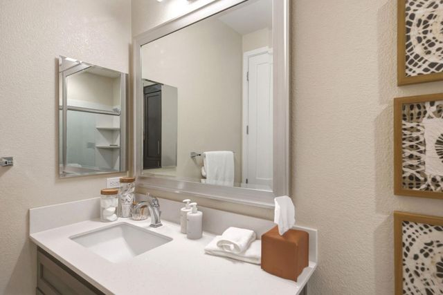 3044 Mawing Road, San Mateo, CA 94403