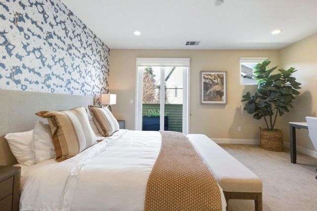 3044 Mawing Road, San Mateo, CA 94403