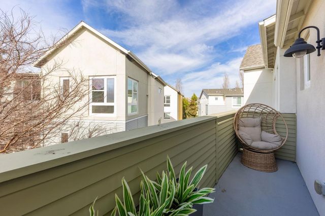 3044 Mawing Road, San Mateo, CA 94403