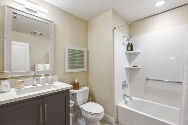 3044 Mawing Road, San Mateo, CA 94403