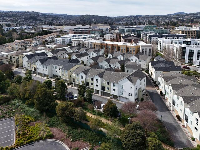 3044 Mawing Road, San Mateo, CA 94403