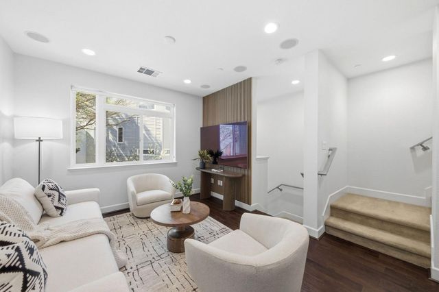 3044 Mawing Road, San Mateo, CA 94403