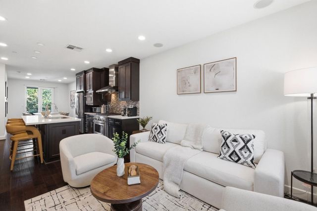 3044 Mawing Road, San Mateo, CA 94403