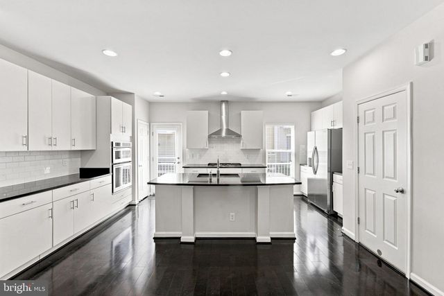 9652 PULLMAN PL, Fairfax, VA 22031