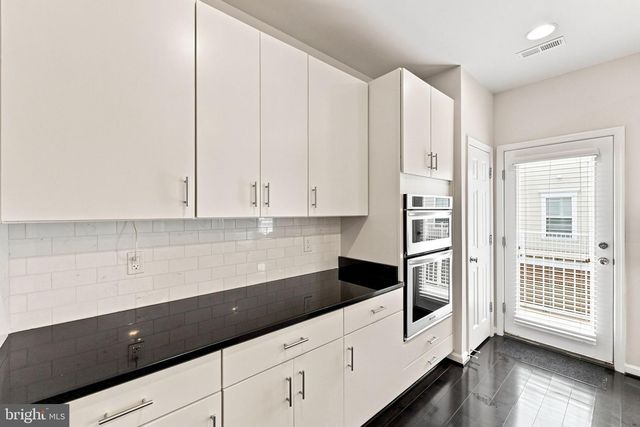 9652 PULLMAN PL, Fairfax, VA 22031