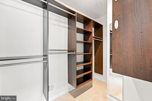 9652 PULLMAN PL, Fairfax, VA 22031