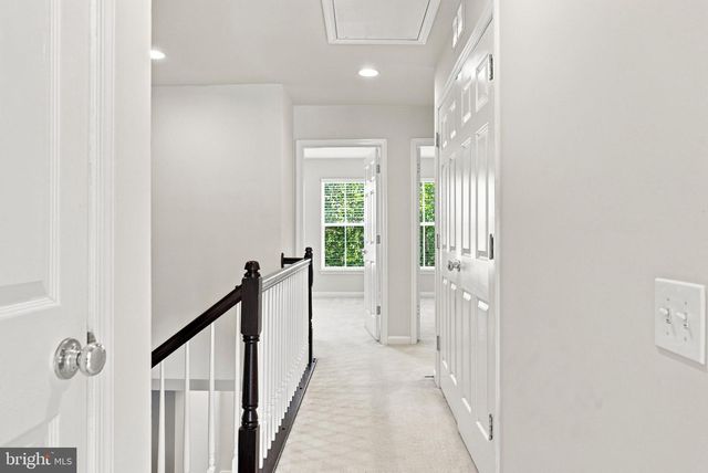 9652 PULLMAN PL, Fairfax, VA 22031