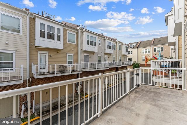 9652 PULLMAN PL, Fairfax, VA 22031