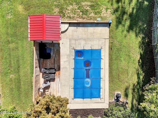 9305 Hi View Ln, Louisville, KY 40272